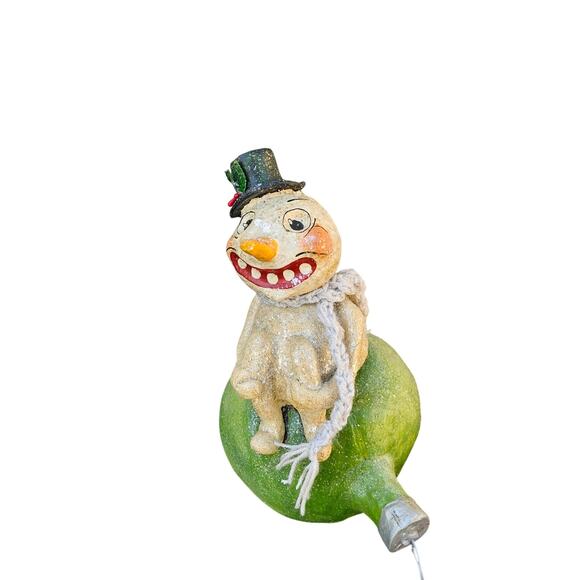 Vintage - Style Snow Man Folk Art Sitting On A Christmas Tree Bulb - Picture 3 of 10